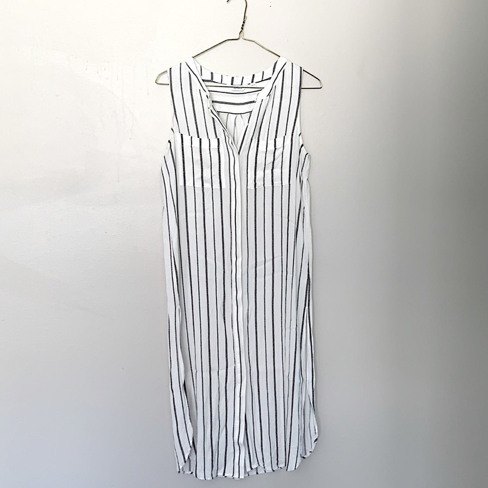 Linen sleeveless long vest
